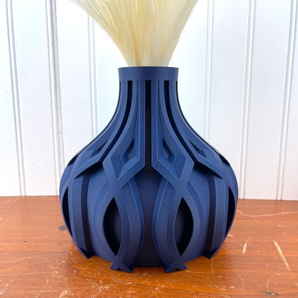 Hand Crafted Other - Modern Minimalist Flower Vase, The Linse Short Vase